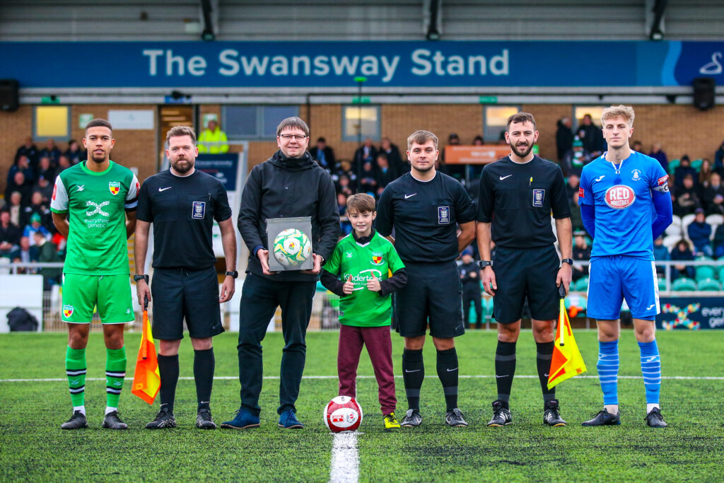 xPre-match-match-officials-team-captains-and-sponsors-TWO-1024x683.jpg.pagespeed.ic.mpnRmZWpGI